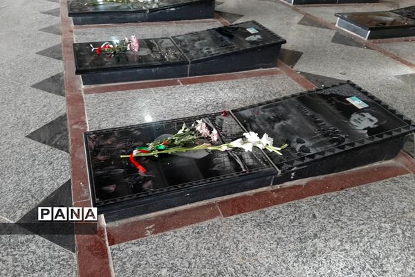 گلباران مزار شهدا و بازدید از موزه دفاع مقدس در ملارد