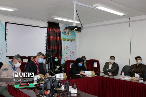 مناظره دانش‌آموزی دانش‌آموزان شهرستان‌های سیمرغ و ناحیه یک ساری