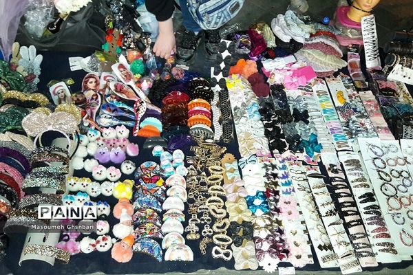 بوی عید و جنب و جوش روزهای پایانی سال