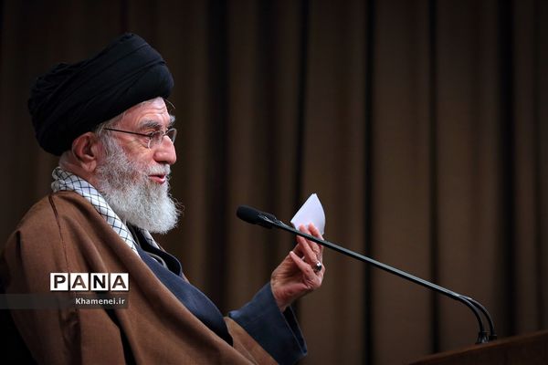 سخنرانی تلویزیونی رهبر انقلاب به مناسبت عید مبعث