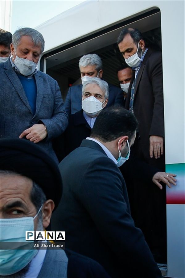 مراسم امضای تفاهم‌نامه بازسازی کامل ۳۱ رام قطار مترو تهران