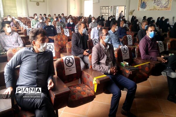 تجلیل از معلمان  و برگزیدگان آثار برتر جشنواره تولید محتوای الکترونیکی درس تربیت بدنی در داراب