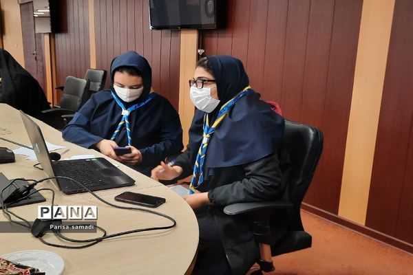 مناظره دانش آموزی  منطقه۱۳  با منطقه ۱۵ تهران