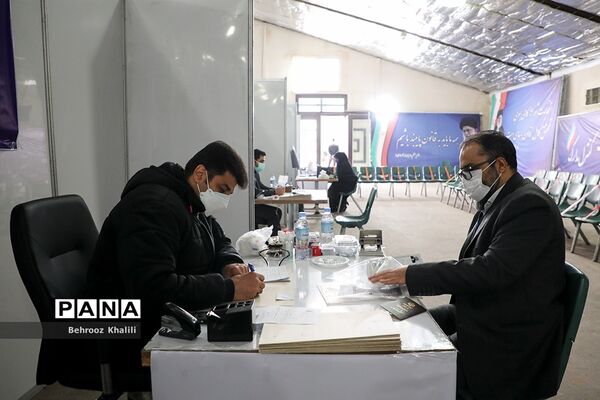 ثبت‌نام داوطلبان شورا‌های اسلامی شهر‌ها
