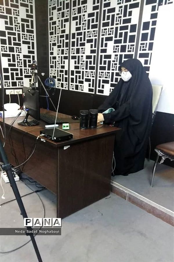 مناظره دانش آموزان مناطق 8 و 12 با موضوع حذف کنکور