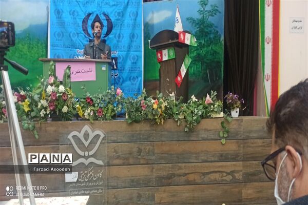 نشست خبری معاون پرورشی و تربیت بدنی کاشمر با خبرنگاران پانا
