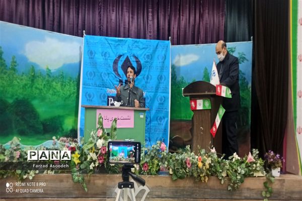 نشست خبری معاون پرورشی و تربیت بدنی کاشمر با خبرنگاران پانا