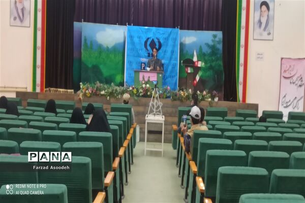 نشست خبری معاون پرورشی و تربیت بدنی کاشمر با خبرنگاران پانا