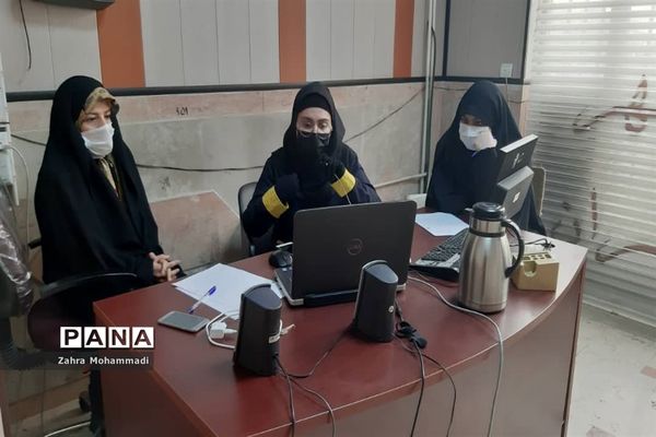 مناظره دانش‌آموزان مناطق ۱۰ و ۱۸