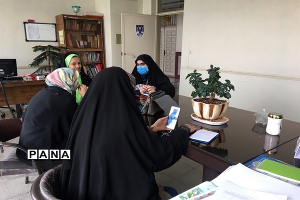 مناظره دانش‌آموزان منطقه ۱۹ با منطقه ۳