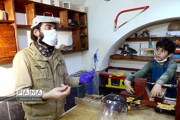 پارسا قاضی؛ کم‌سن‌ترین هنرمند شاخص بین‌المللی در رشته هنرهای سنتی چوبی