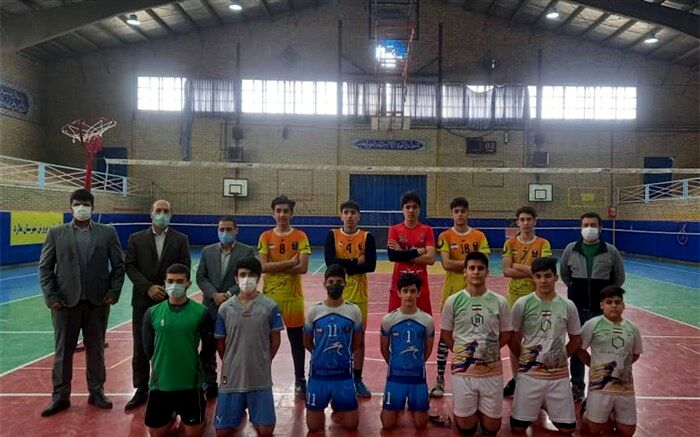 برگزاری مسابقات والیبال پسران شهرستانهای تهران در ملارد