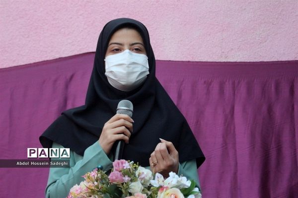 جشن عید روز در دبستان پیشتازان شهرستان بوشهر