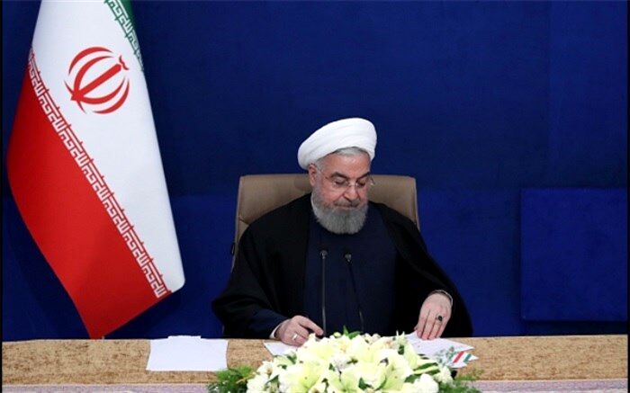 قدردانی رییس جمهوری از کمک و امدادرسانی به زلزله‌زدگان سی‌سخت