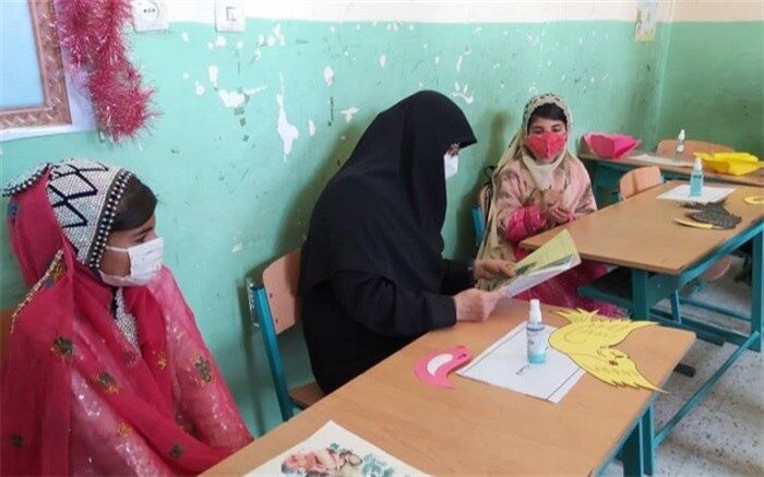 حکیم‌زاده: من به همه آموزگاران در سراسر کشور نمره بیست می‌دهم