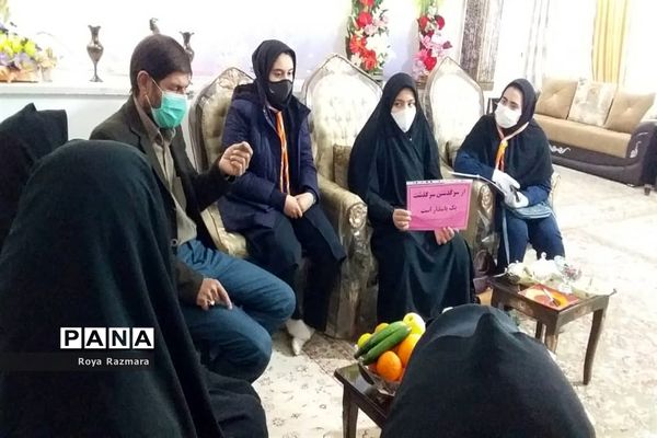 دیدار پیشتازان سازمان دانش آموزی درگز با پاسدار بازنشسته، جانبازغفار نیازی