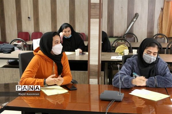 نشست مجلس دانش‌آموزی شهرستان رزن