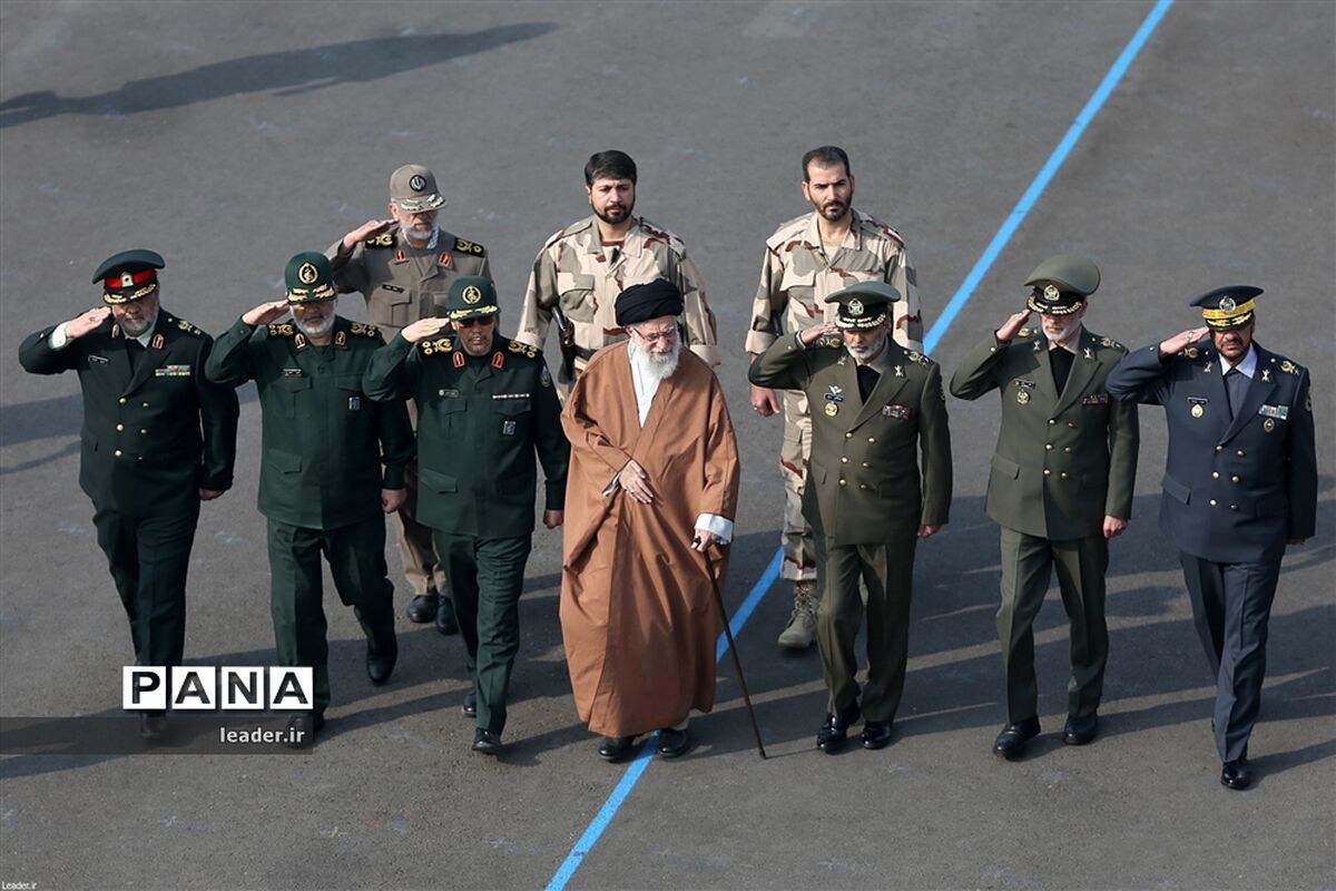 سپاه با قدرت به فعالیت‌های شایسته خود ادامه دهد