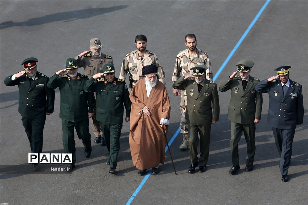 سپاه با قدرت به فعالیت‌های شایسته خود ادامه دهد