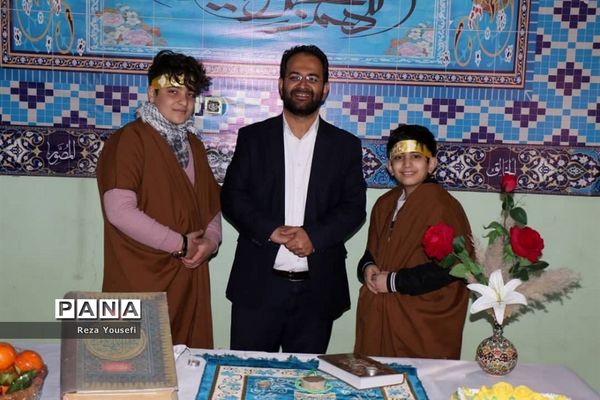 جشن تکلیف دانش‌آموزان پایه نهم دبیرستان پروفسور سمیعی شهریار