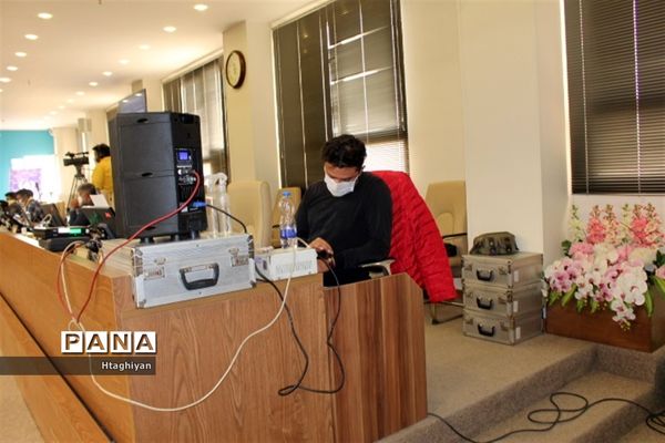 برگزاری مرحله نهایی مسابقه ملی مناظره دانش‌آموزی دراستان اصفهان