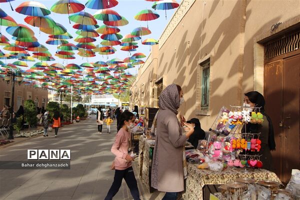پیشواز کوچه مازاریهای یزد از بهار