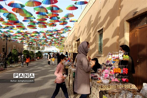 پیشواز کوچه مازاریهای یزد از بهار