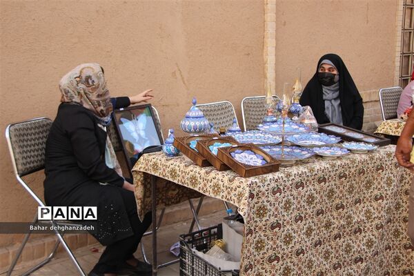 پیشواز کوچه مازاریهای یزد از بهار