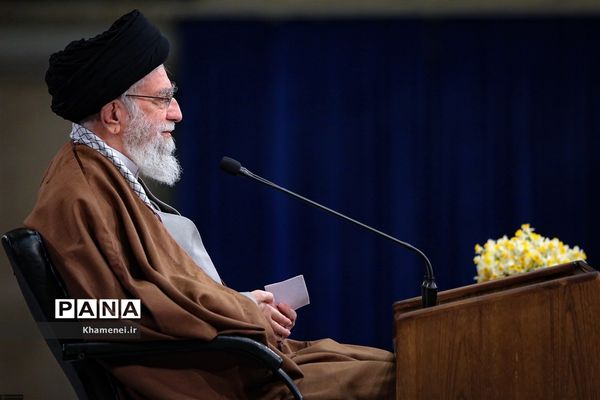 پیام نوروزی رهبر انقلاب اسلامی به مناسبت آغاز سال ۱۴۰۰