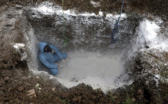 فروردین 99؛ سوگ خاموش