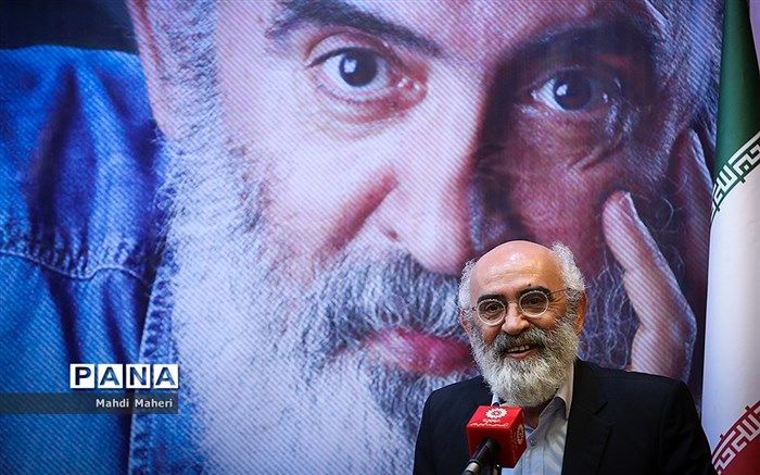 مردم عجله دارند، پس سراغ شبکه های اجتماعی رفته‌اند؛  اطلاعات درست به خطر افتاده‌اند