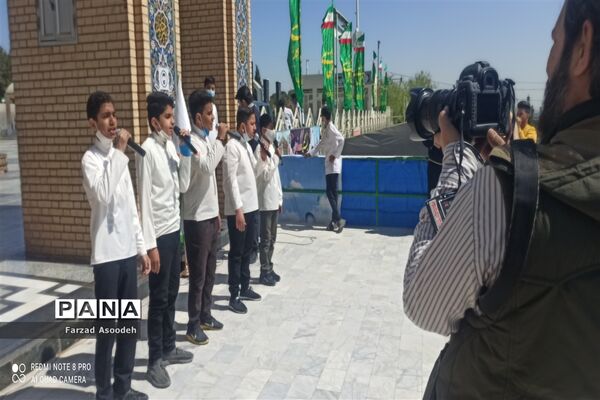 اجرای سرود توسط گروه بنیاد غدیر در اماکن مختلف کاشمر