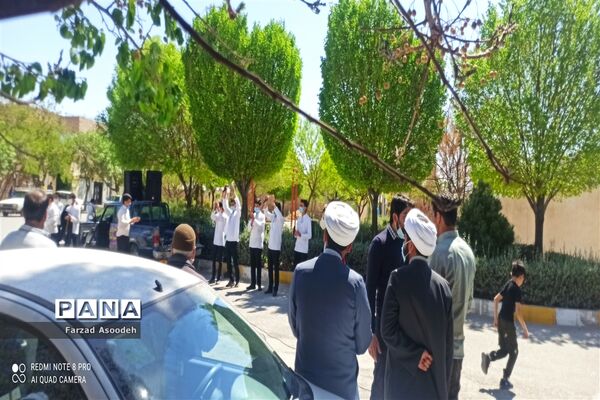اجرای سرود توسط گروه بنیاد غدیر در اماکن مختلف کاشمر