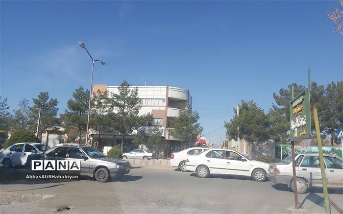 ممنوعیت توقف خودروها مقابل بوستان‌های پایتخت در روز طبیعت