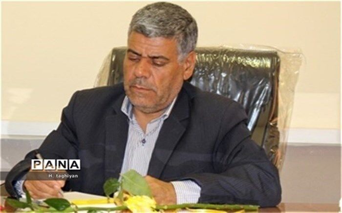 پیام تبریک مدیر سازمان دانش آموزی استان اصفهان به مناسبت 12 فروردین روز جمهوری اسلامی