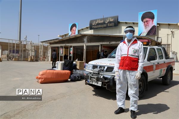 کنترل مسافران در مرز دوغارون