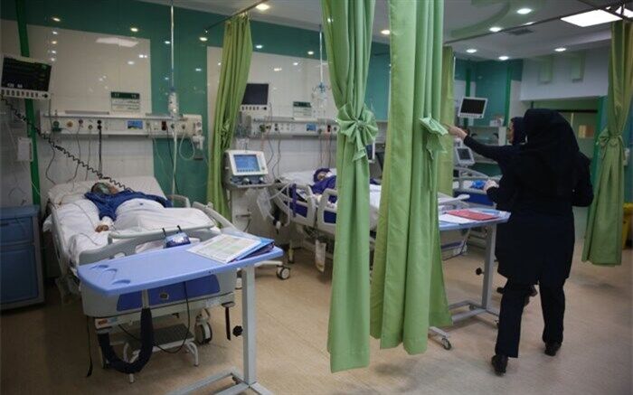 افزایش بی‌سابقه بستری‌های کرونا در اردبیل به دلیل صف‌های طولانی تهیه کالا