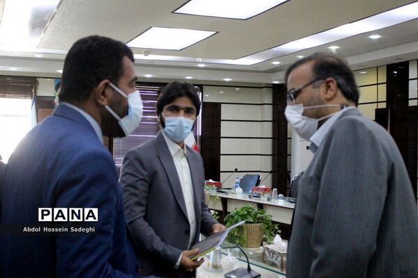 جلسه کار گروه نظارتی و ارزیابی طرح دانش‌آموز تراز انقلاب اسلامی