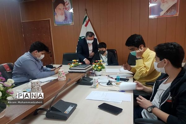 مناظره دانش‌آموزان منطقه ۲  با مناطق ۱۲ و ۱۷