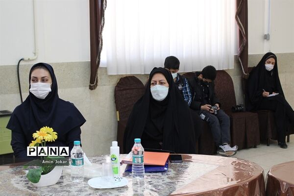 نشست سالانه قطبی مسئولان سازمان دانش آموزی استان فارس در شهرستان آباده