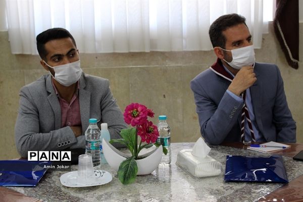 نشست سالانه قطبی مسئولان سازمان دانش آموزی استان فارس در شهرستان آباده