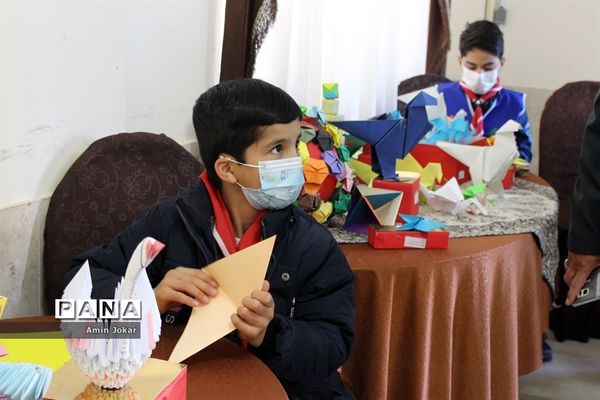 نشست سالانه قطبی مسئولان سازمان دانش آموزی استان فارس در شهرستان آباده