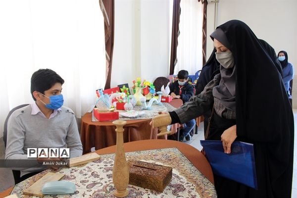 نشست سالانه قطبی مسئولان سازمان دانش آموزی استان فارس در شهرستان آباده