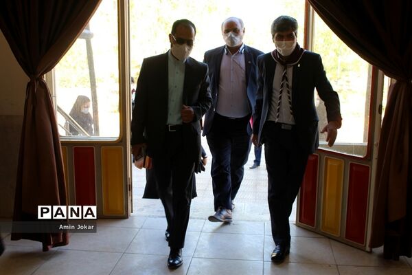 نشست سالانه قطبی مسئولان سازمان دانش آموزی استان فارس در شهرستان آباده