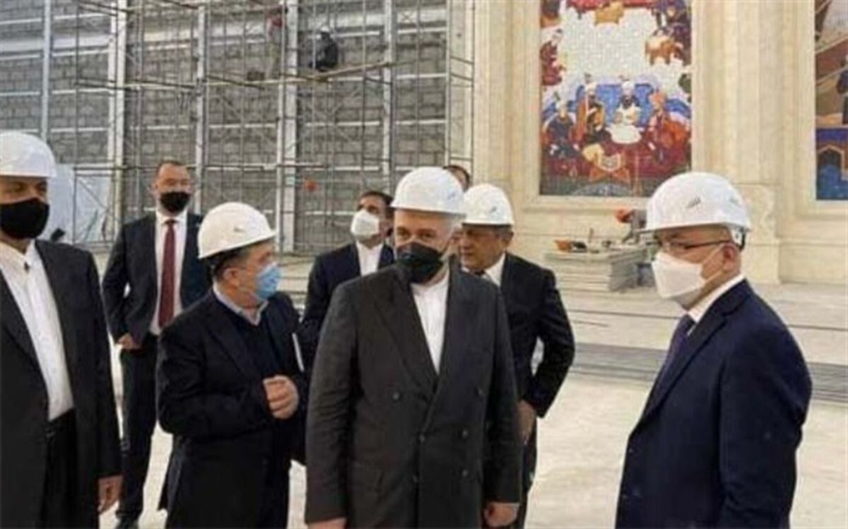 بازدید ظریف از مرکز تمدن اسلامی تاشکند