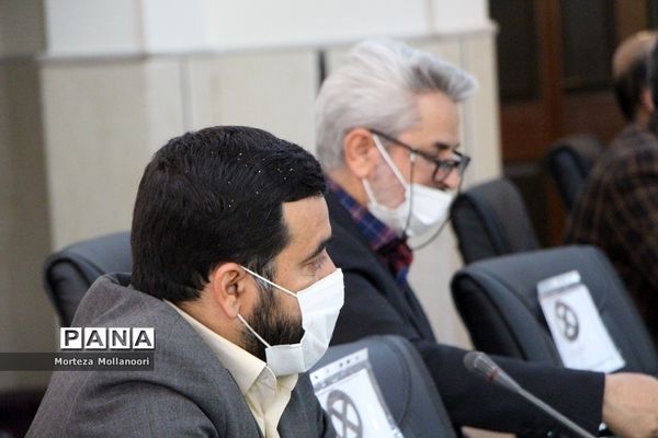 جلسه ویدیو کنفرانس مدیر کل  قرآن عترت و نماز وزارت آموزش پرورش با مدیران مدارس قرآنی