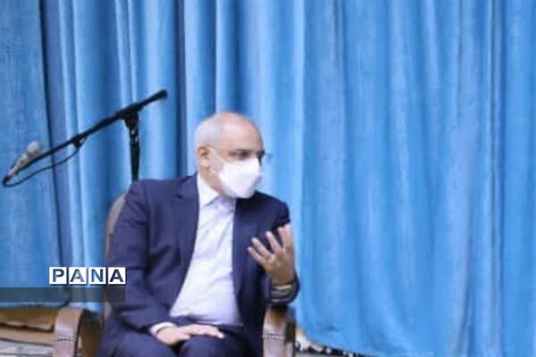 ورود وزیر آموزش و پرورش به استان یزد