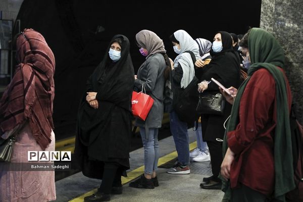 مترو تهران در شرایط قرمز کرونایی