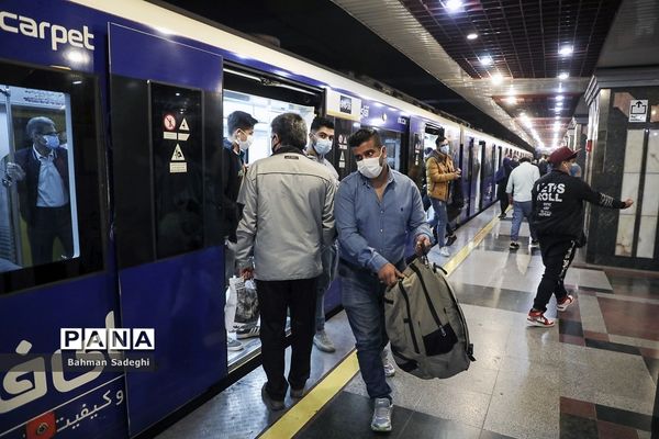 مترو تهران در شرایط قرمز کرونایی