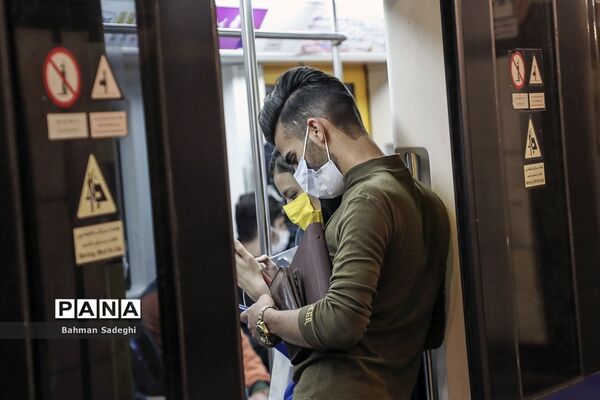 مترو تهران در شرایط قرمز کرونایی